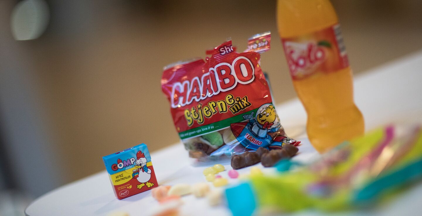 Wine gum candy