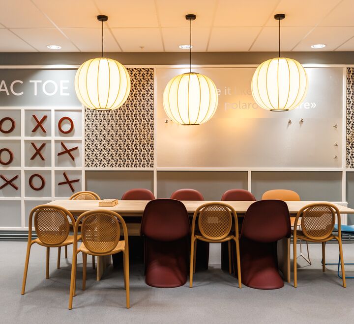 Bilde av møbler inne på The Village