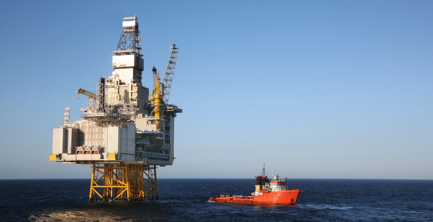 Oil platform
