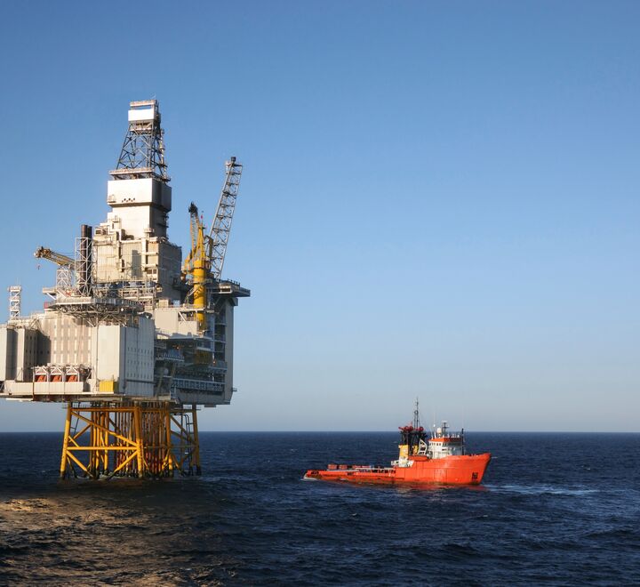 Oil platform