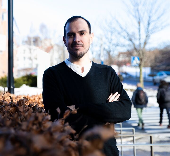 Carlos Velasco og senter for multisensorisk markedsføring ved BI har sammen med japanske Asahi Breweries jobbet med å bedre forstå den potensielle verdien av ølmerkers multisensoriske egenskaper. 