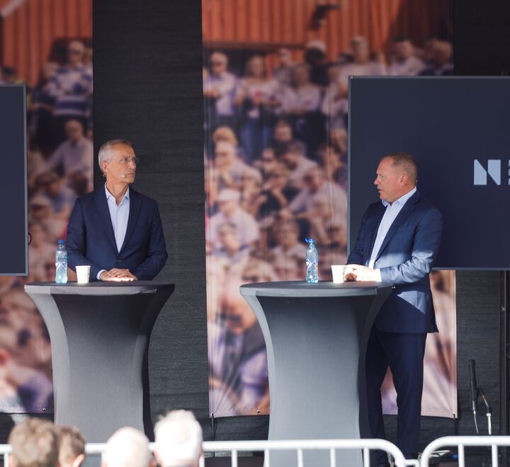 Finansminister Jens Stoltenberg og NBIM-sjef Nicolai Tangen under en debatt på Arendalsuka 2025