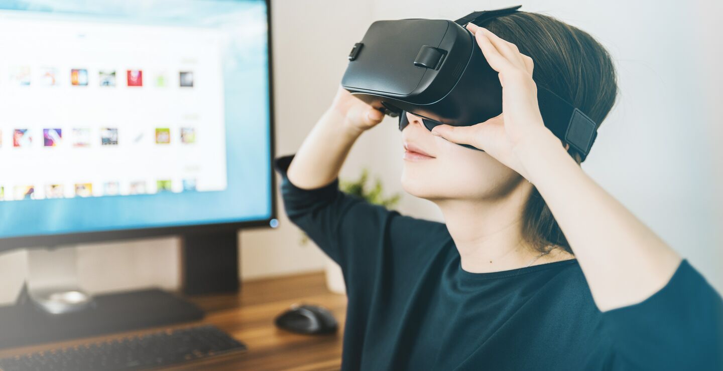 In five steps, learn how you can prototype multisensory experiences in VR (woman with VR goggles pictured).