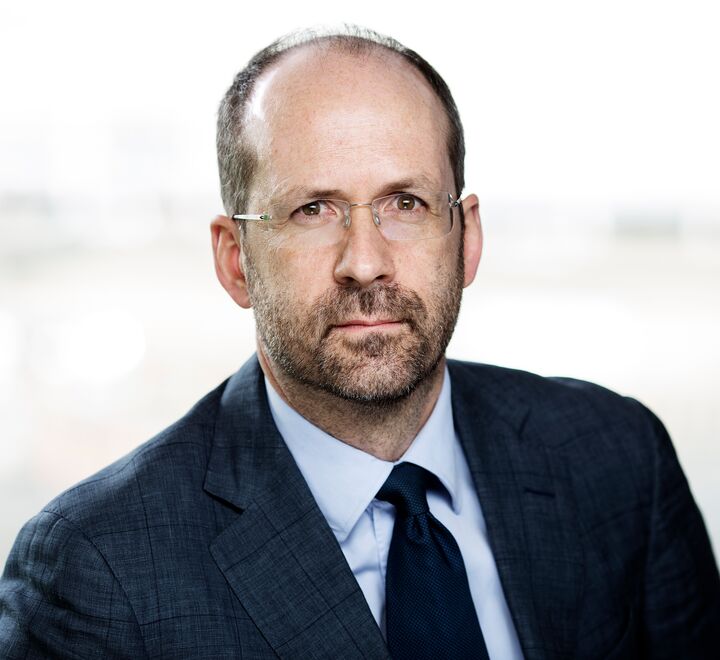 Jan Fougner fra handelshøyskolen BI snakker om Økokrim.