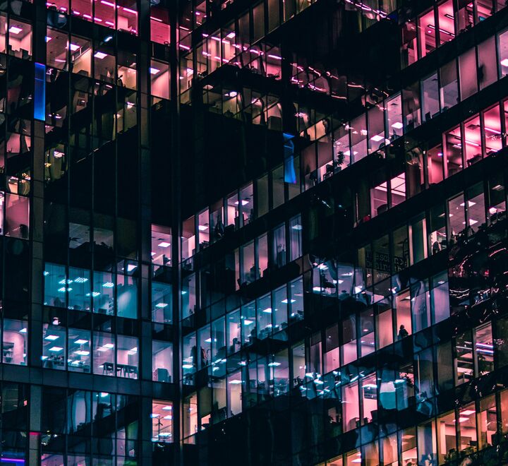 Transformasjonsledelse ser ut til å være aller mest effektivt i mange land i Afrika, Midtøsten, Sør-Amerika og deler av Sørvest-Asia.(Foto: Mike Kononov on Unsplash).
