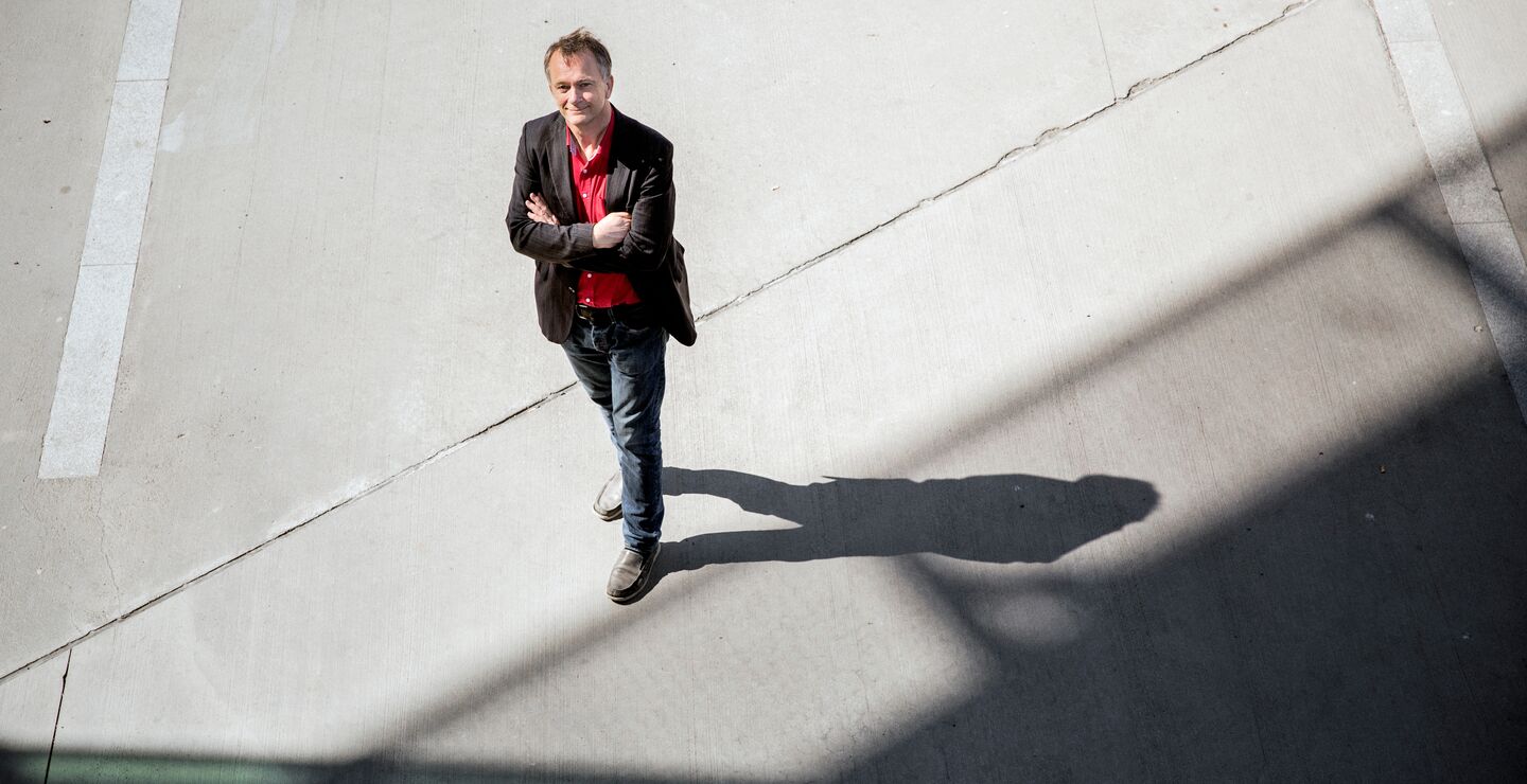 Professor Jan Ketil Arnulf has shown that it is possible to guess how people will respond in surveys before they are even asked 