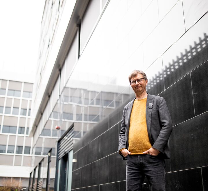 et er ikke så lenge siden jeg selv ble kalt en drittsekk på jobb, skriver Øyvind Kvalnes (bildet).
