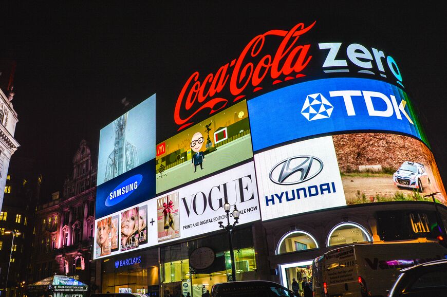 Reklame ved Picadilly Circus i London