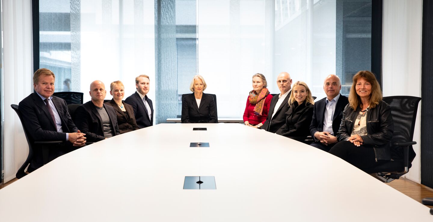 Styret, BI 2018 som sitter rundt et m&oslash;tebord