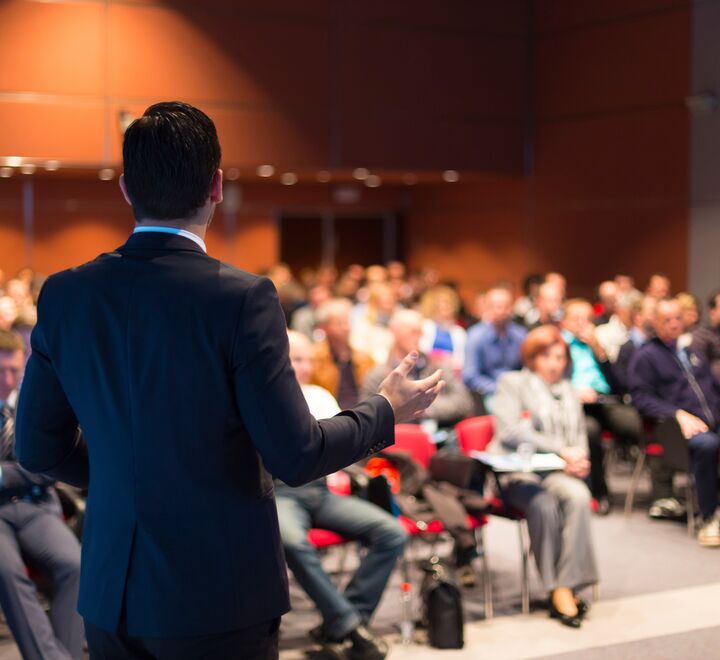 what happens when CEOs use positive language to hide bad news and deceive their shareholders? (Matej Kastelic/istock)