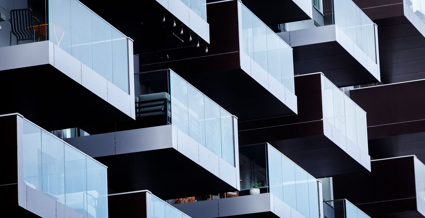 Nærbilde av balkonger