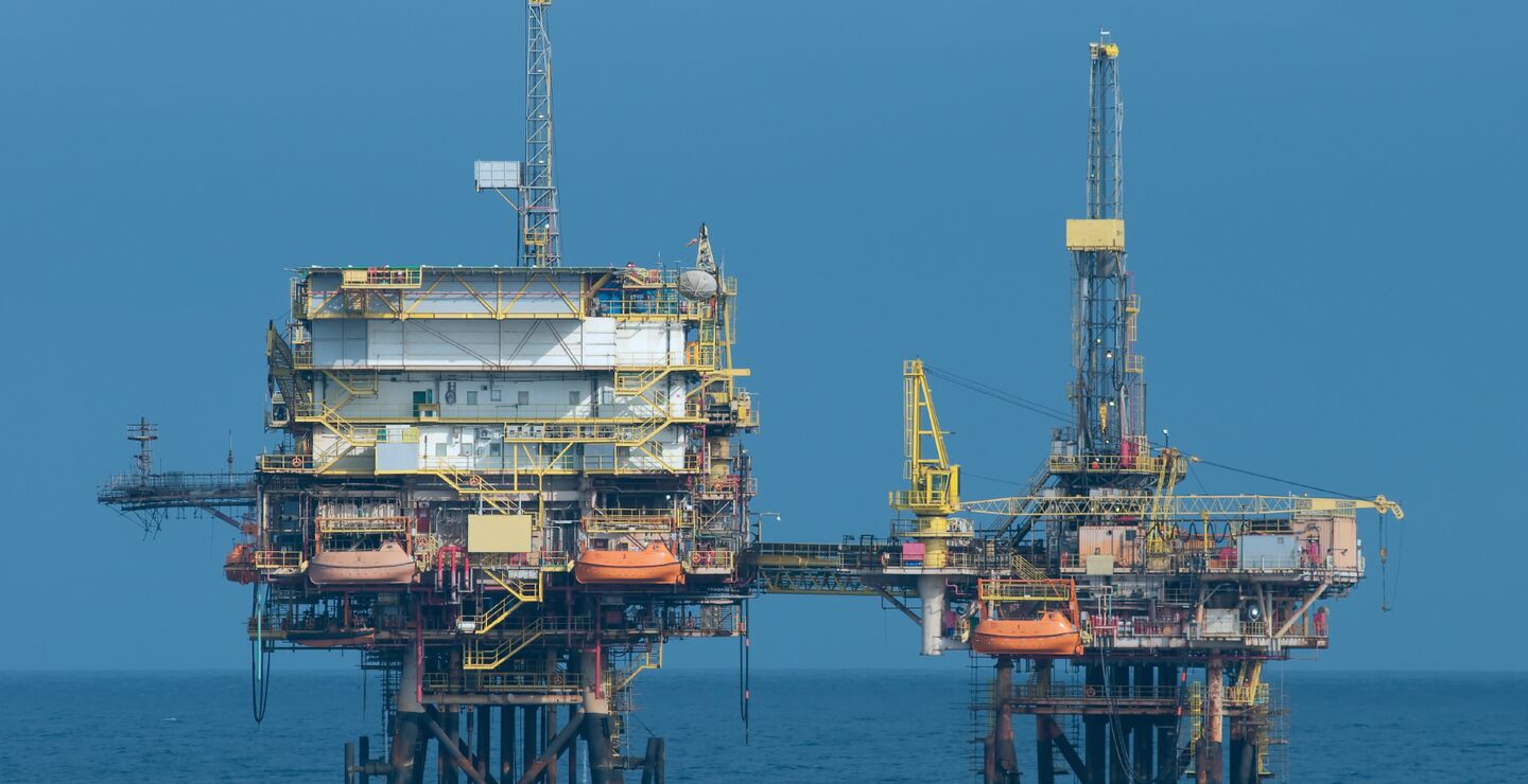 Bilde av en oljeplattform