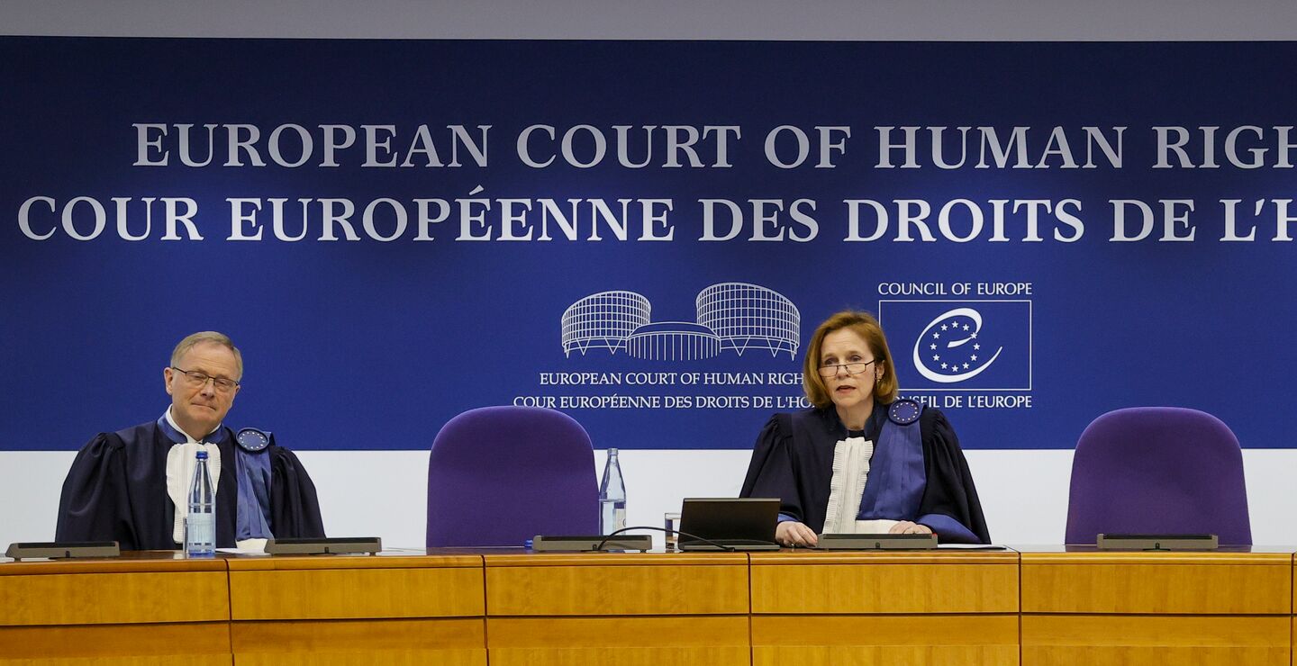 Dommere ved den Europeiske menneskerettighetsdomstolen under sak mot Sveits