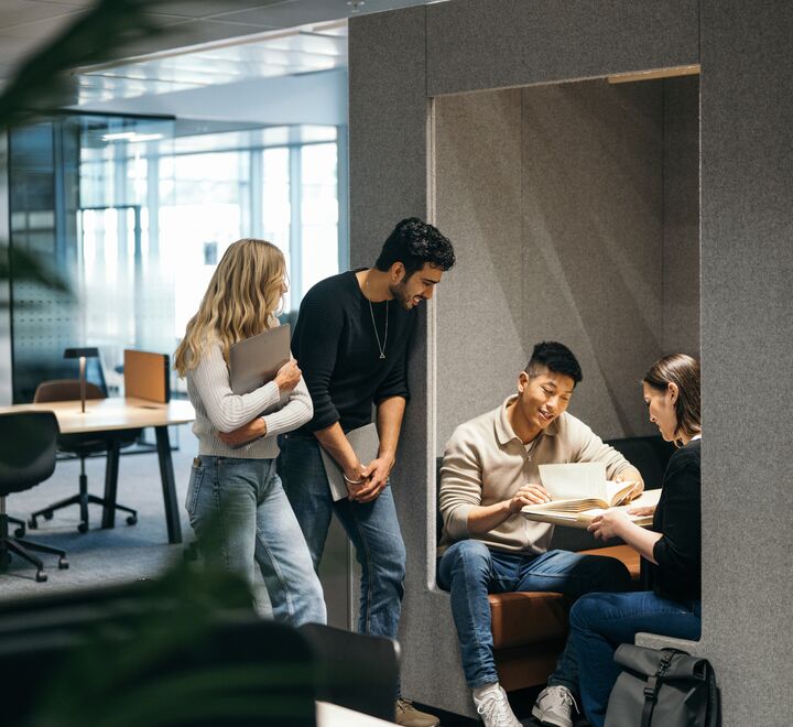 Group of students at Campus Oslo