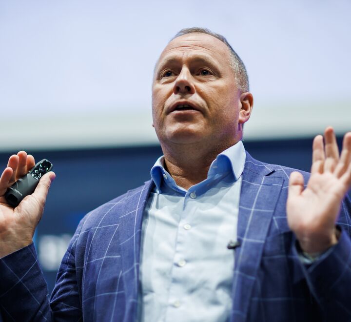 Direktør for oljefondet Nicolai Tangen, her avbildet på et besøk ved BI