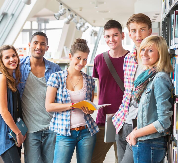 Gruppe med studenter