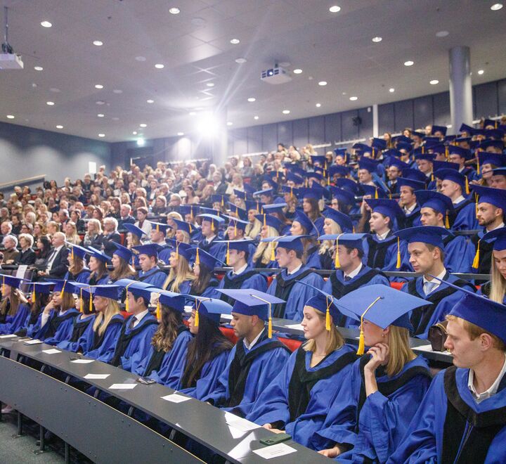 Masterstudenter som graduerer i 2023