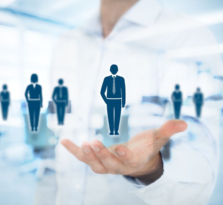 Illustrasjonsbilde: digital person i en håndflate