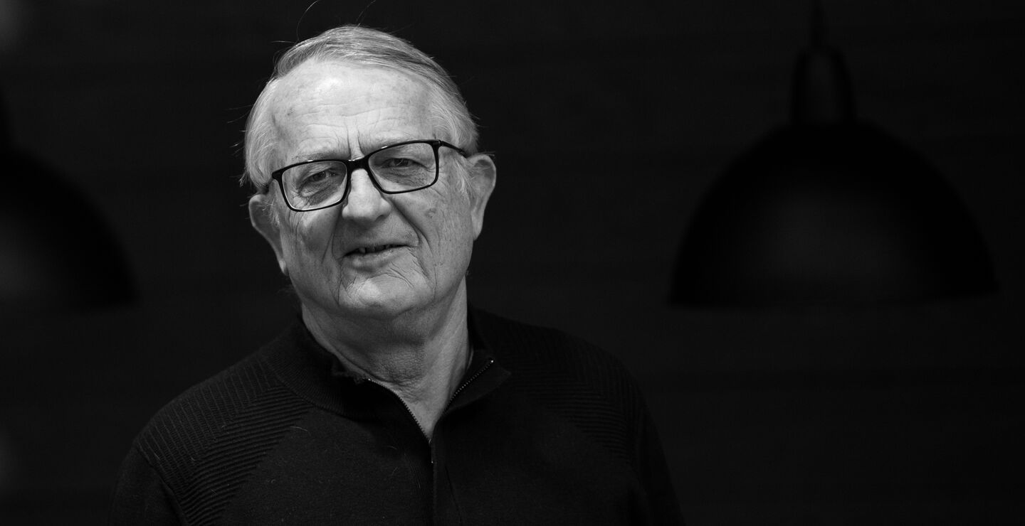 La oss ha som mål å halvere utslippene av CO2 per nordmann fra 10 tonn i dag til 5 tonn i 2030, oppfordrer Arne Jon Isachsen (bildet). Han skisserer hvordan vi kan få det til på en effektiv og rettferdig måte.