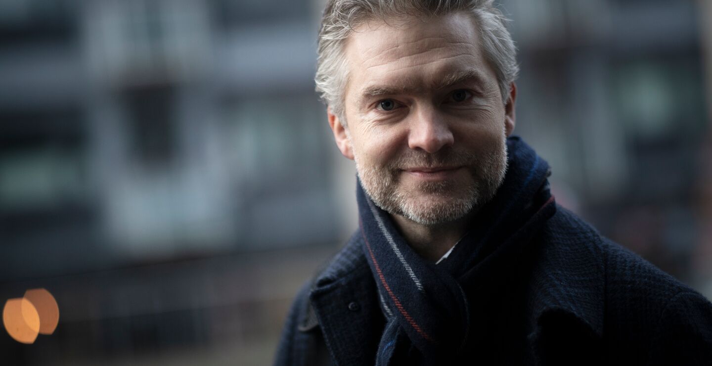 Nye bølger av islamistisk terror vil gi mer polarisering og mer høyreekstremisme. Den høyspente situasjonen i USA understreker behovet for å demme opp mot høyreekstreme krefter i Europa. skriver Petter Nesser (bildet). 