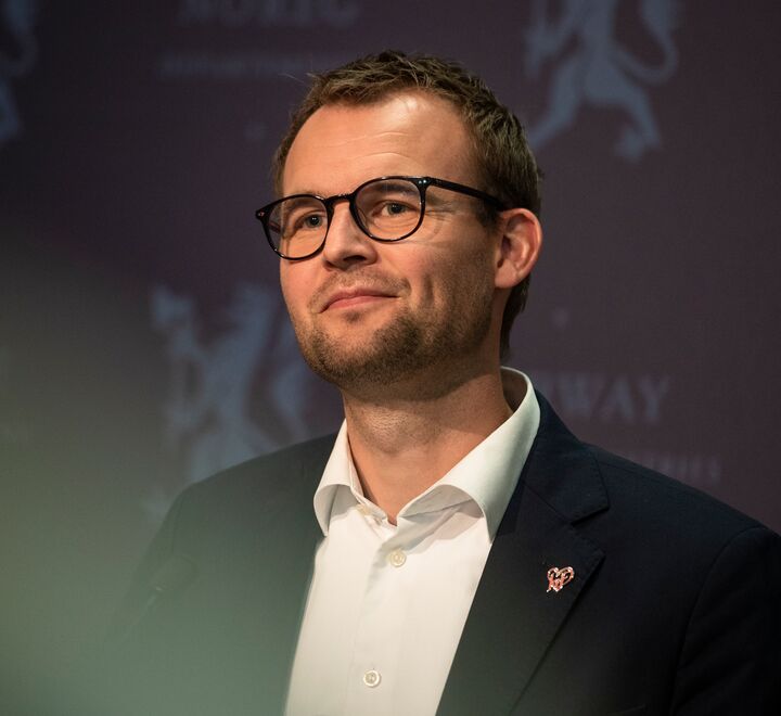 Avgått KrF-leder og statsråd Kjell Ingolf Ropstad (bildet) på pressekonferansen hvor han beklaget sin handlemåte i saken om sin pendlerbolig. (Foto: Hanna Kristin Hjardar, VG)