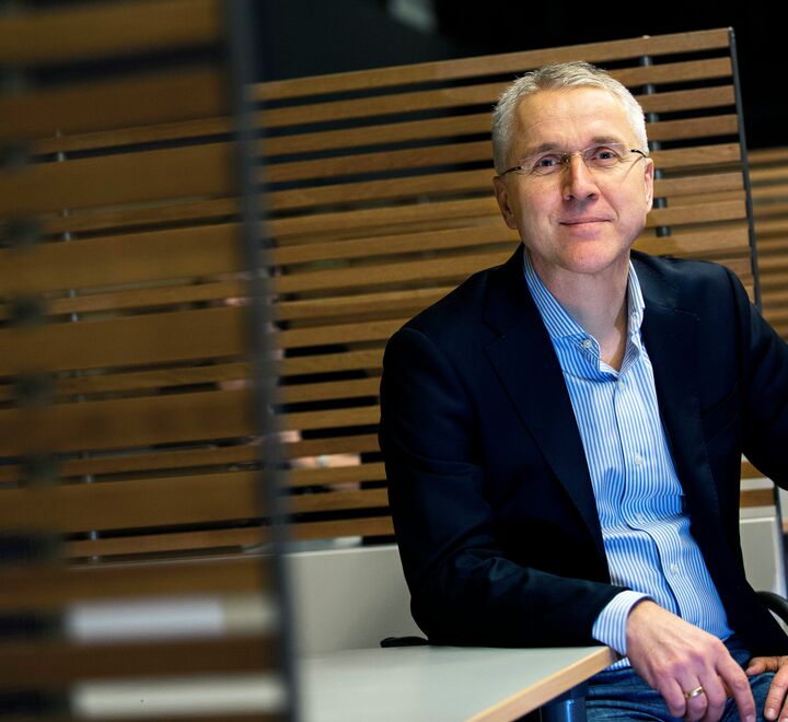 Hvilke råd skal ledere lytte til når de farges av egeninteresser?, undrer Dag Morten Dalen (bildet). 