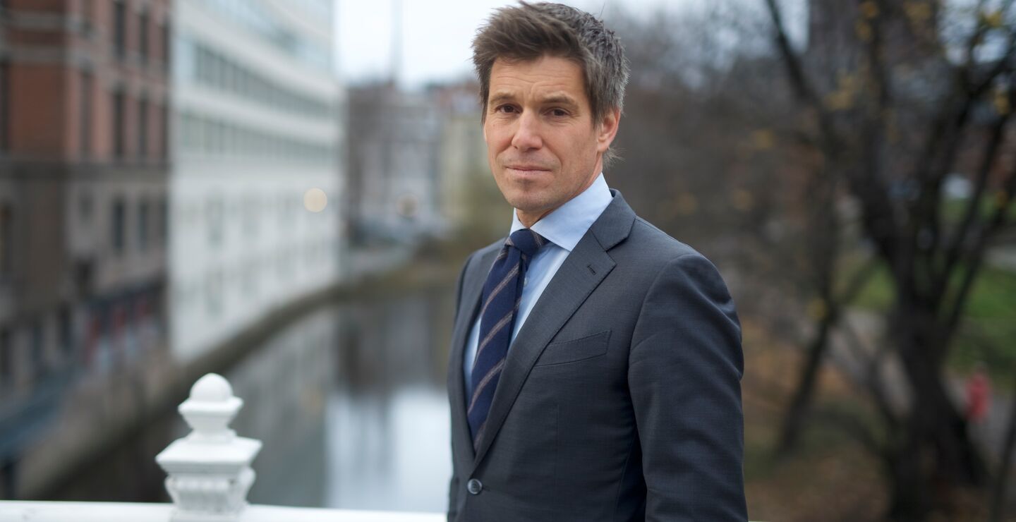 Det er minst to grunner til at en god forståelse for indeksfond kan gjøre de fleste sparere til bedre investorer, mener Espen Henriksen (bildet).  (Foto: C F Wesenberg).