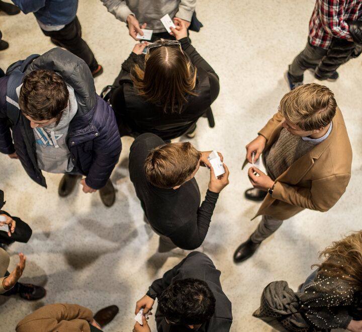 Gi ansatte permisjon til å føde nye bedrifter, foreslår Amir Sasson og Espen Andersen. Det gir større kraft på nyetableringer. (Illustrasjonsbilde fra idéverksted).