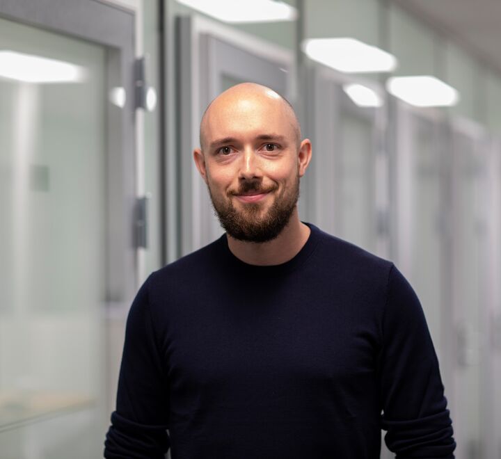 I do love research, but I wouldn’t like to miss teaching, says Klemens Knöferle (picture)