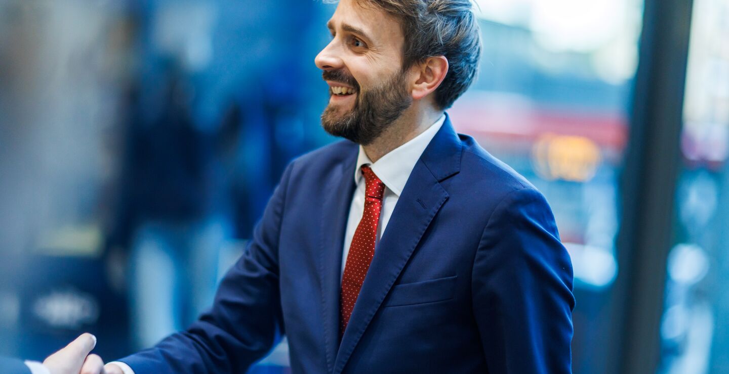 Helseminister Jan Christian Vestre under et tidligere besøk til BI