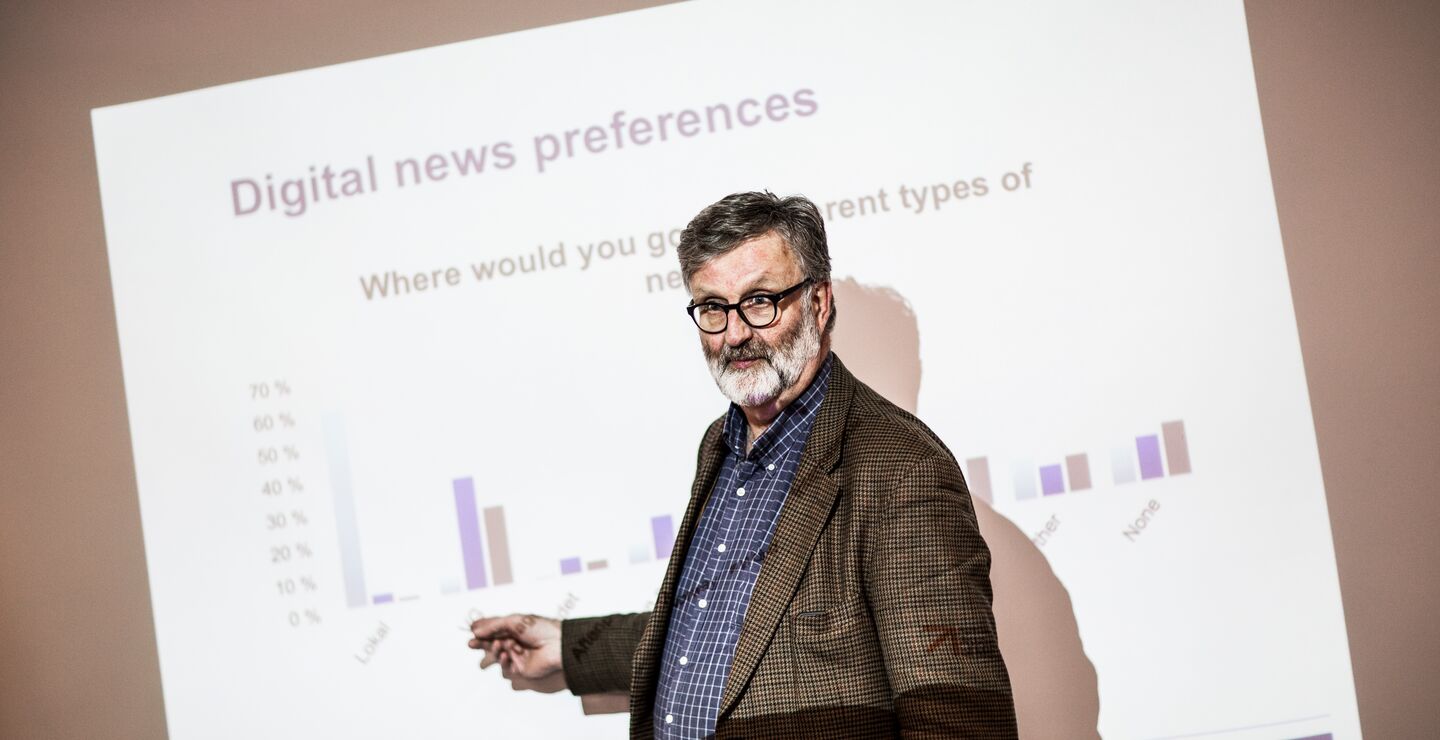 Når dør papiravisen? Erik Wilberg (bildet) presenterer sine spådommer.