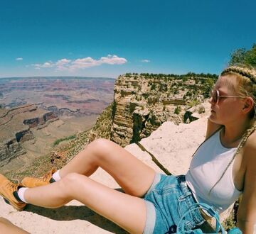 Marte Sandjord p&aring; fjellet