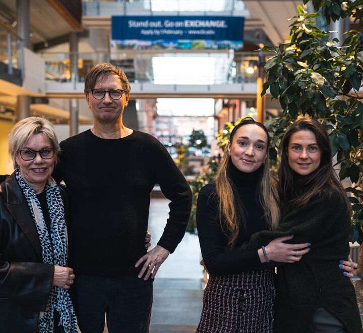 Øyvind Kvalnes, Fanny Duckert, Gloria Vitaly og Marte Rise