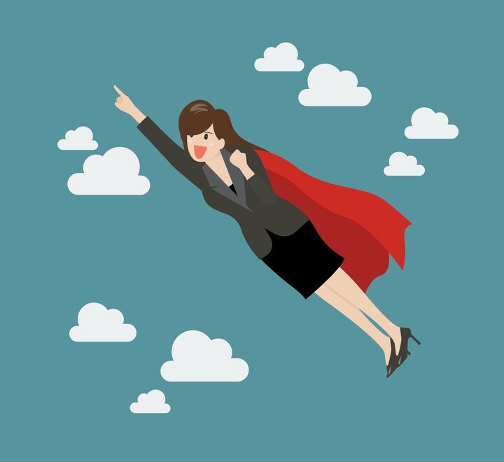 Illustrasjon: superkvinne flyvende i rød kappe