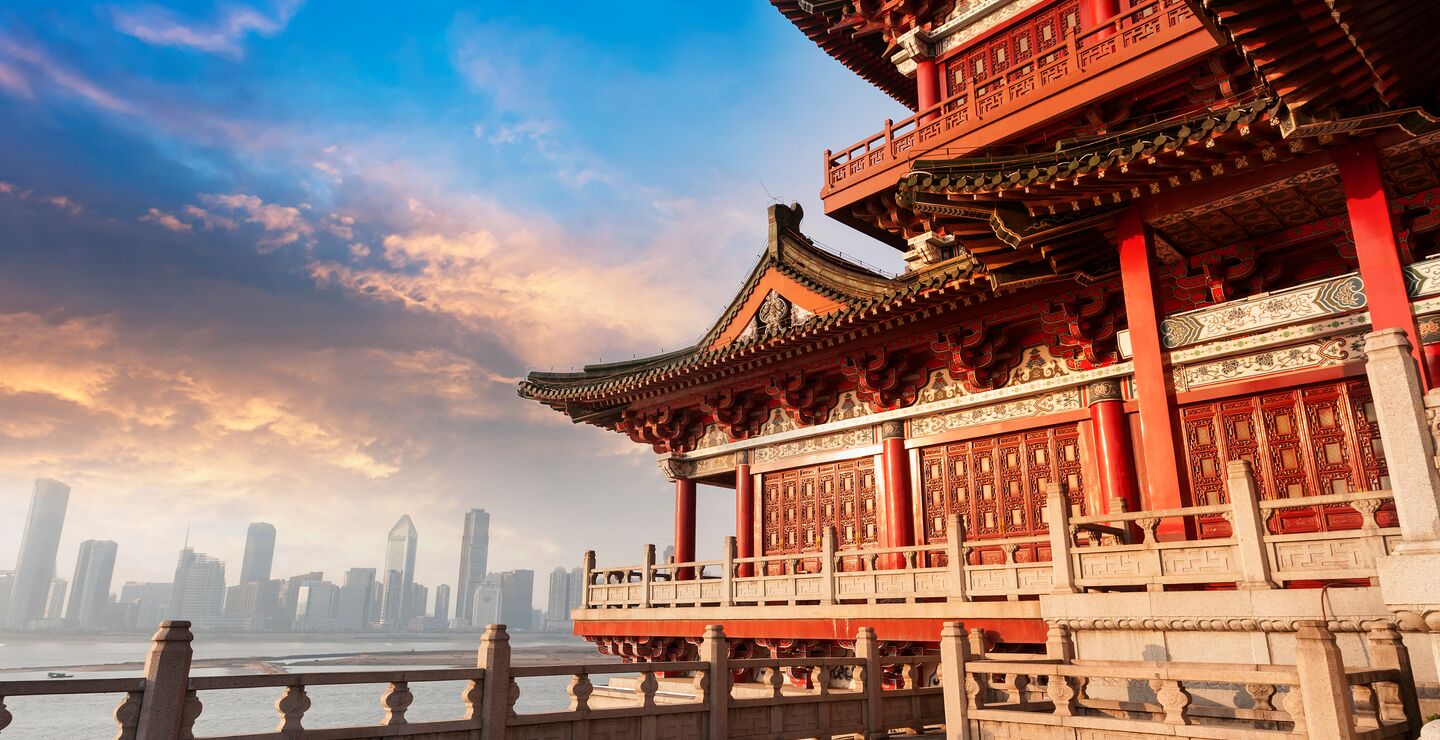 Handelskrig med USA. Vaksine som gjør barn syke. Økt skepsis til Kinas investeringer i infrastruktur i utlandet. Tre ting som svekker autoriteten til Xi Jinping, skriver Arne Jon Isachsen (illustrasjonsfoto).