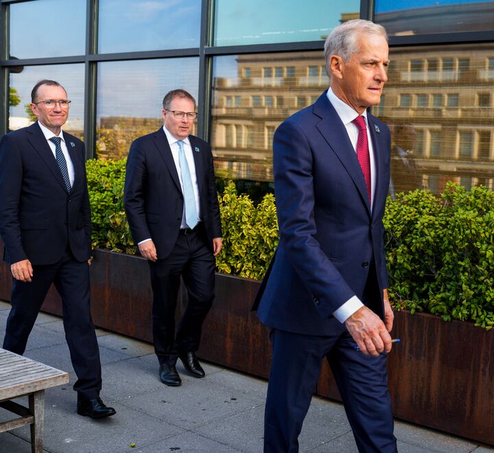 Statsminister Jonas Gahr Støre, utenriksminister Espen Barth Eide og Forsvarsminister Bjørn Arild Gram under et møte i Washington 2024