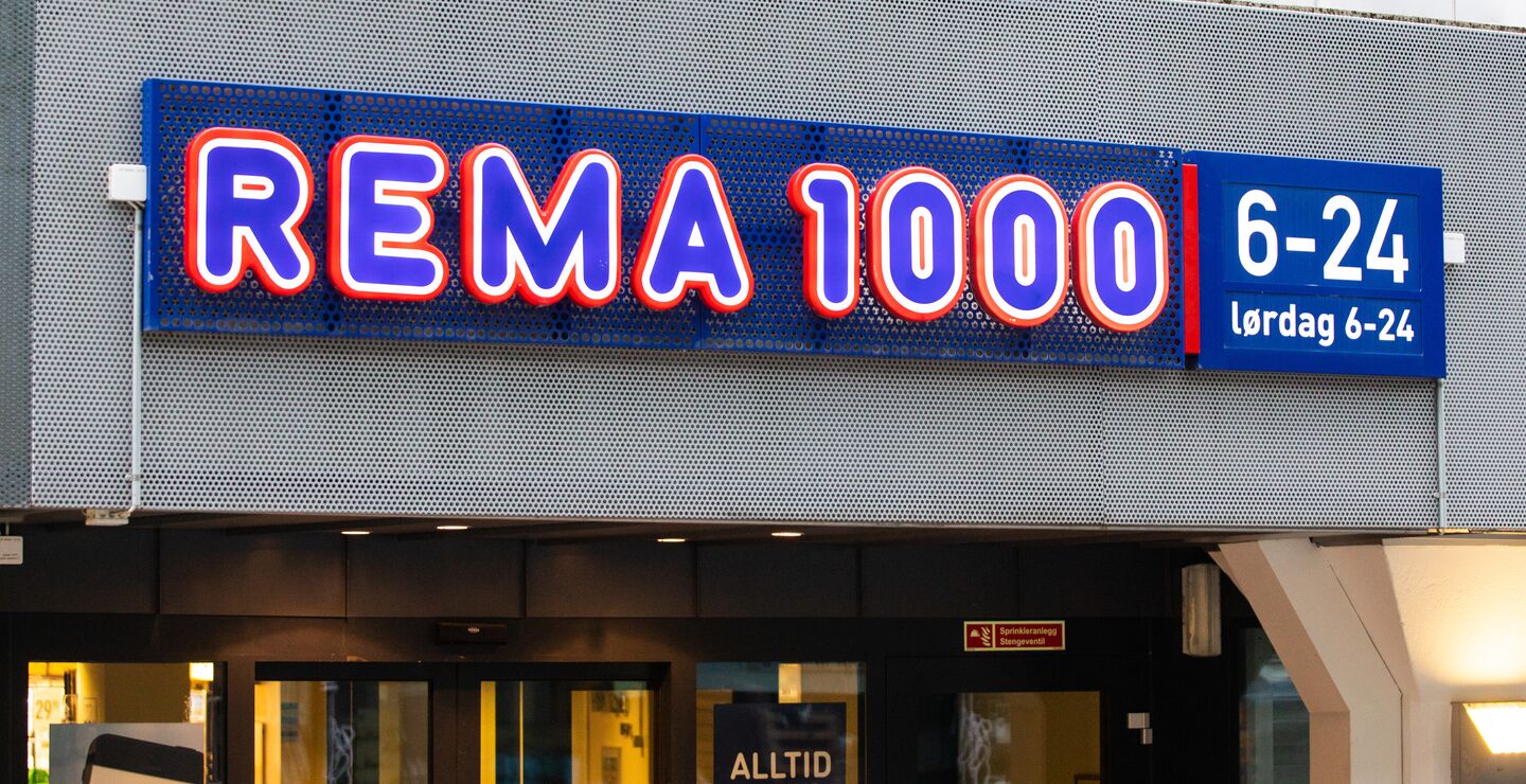 Logo ved Rema 1000 butikk