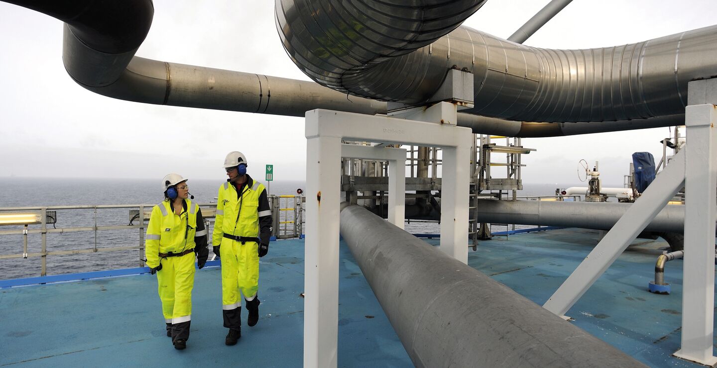 Tradisjonell, konkurranseutsatt industri i Norge er blitt knyttet opp mot den svært lønnsomme og teknologisk avanserte petroleumsnæringen og har opplevd styrket vekst og produktivitet. (Foto: Alsvik).