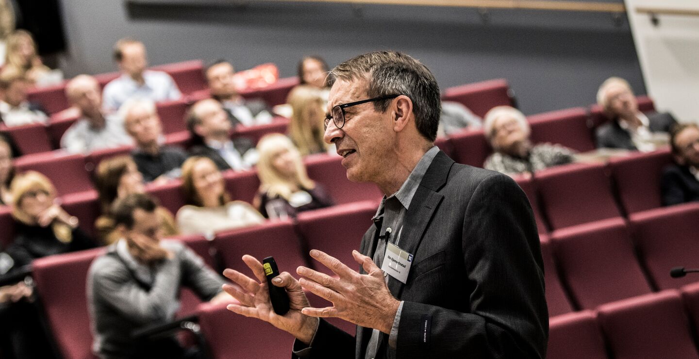 Ved å rope etter menneskerettighetene for å bevare faglige rettigheter kan venstresidens topper kanskje vinne en trefning, men fortsetter å tape krigen, skriver Ole Gjems-Onstad (bildet).