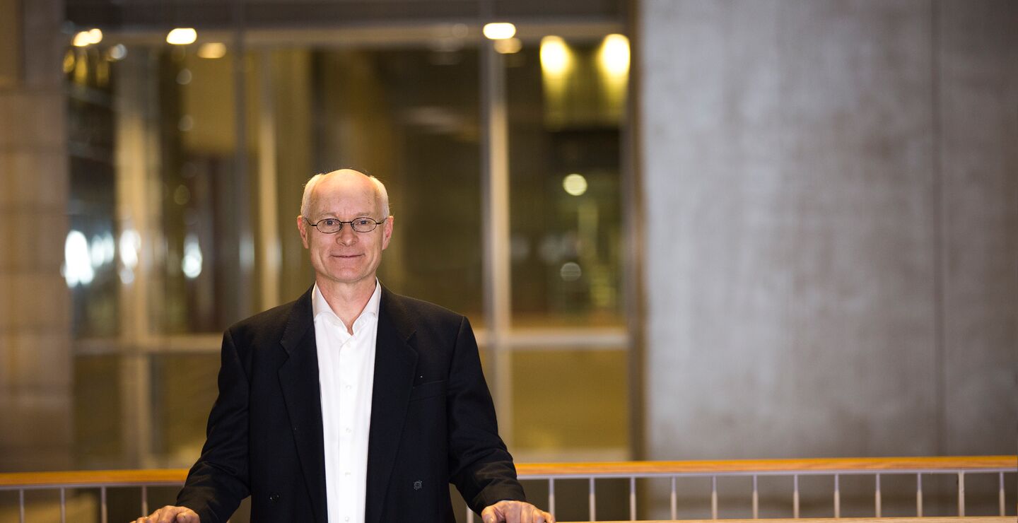 Espen Skaldehaug (bildet) skriver om hvordan ledere kan motivere sine ansatte til å bedre forstå meningen bak arbeidsoppgavene sine.