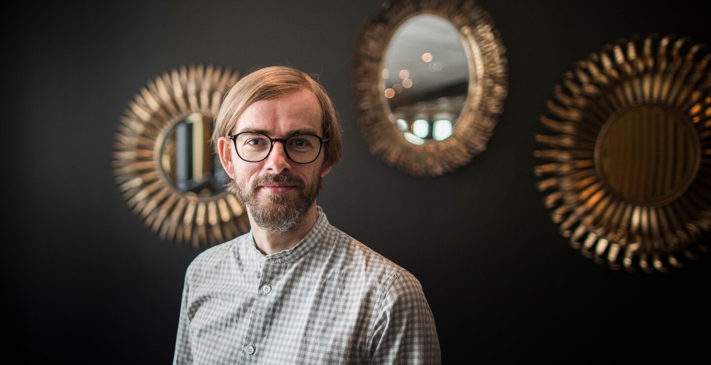 Professor Geys ved Handelshøyskolen BI har undersøkt om offentlige tjenestemenn får prestasjonsbaserte incentiver (Foto: Torbjørn Brovold).