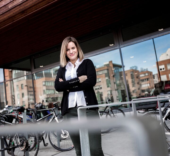 Linda Rademaker (picture) has been an assistant professor at BI since 2015. Although she has always been ambitious, it wasn’t always clear that research would be her outlet. 