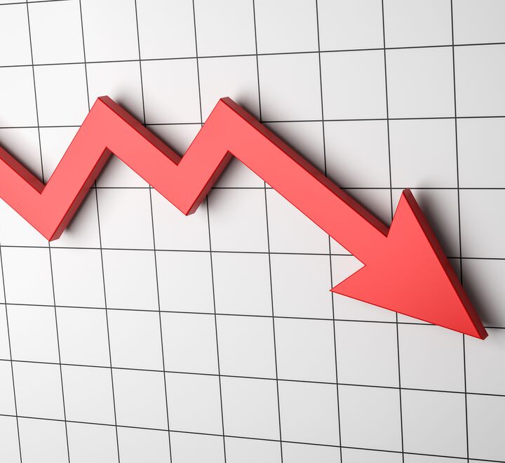 Arrow on chart pointing downwards