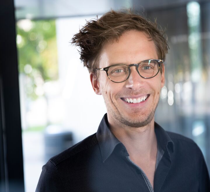 Associate Professor Sven Klingler