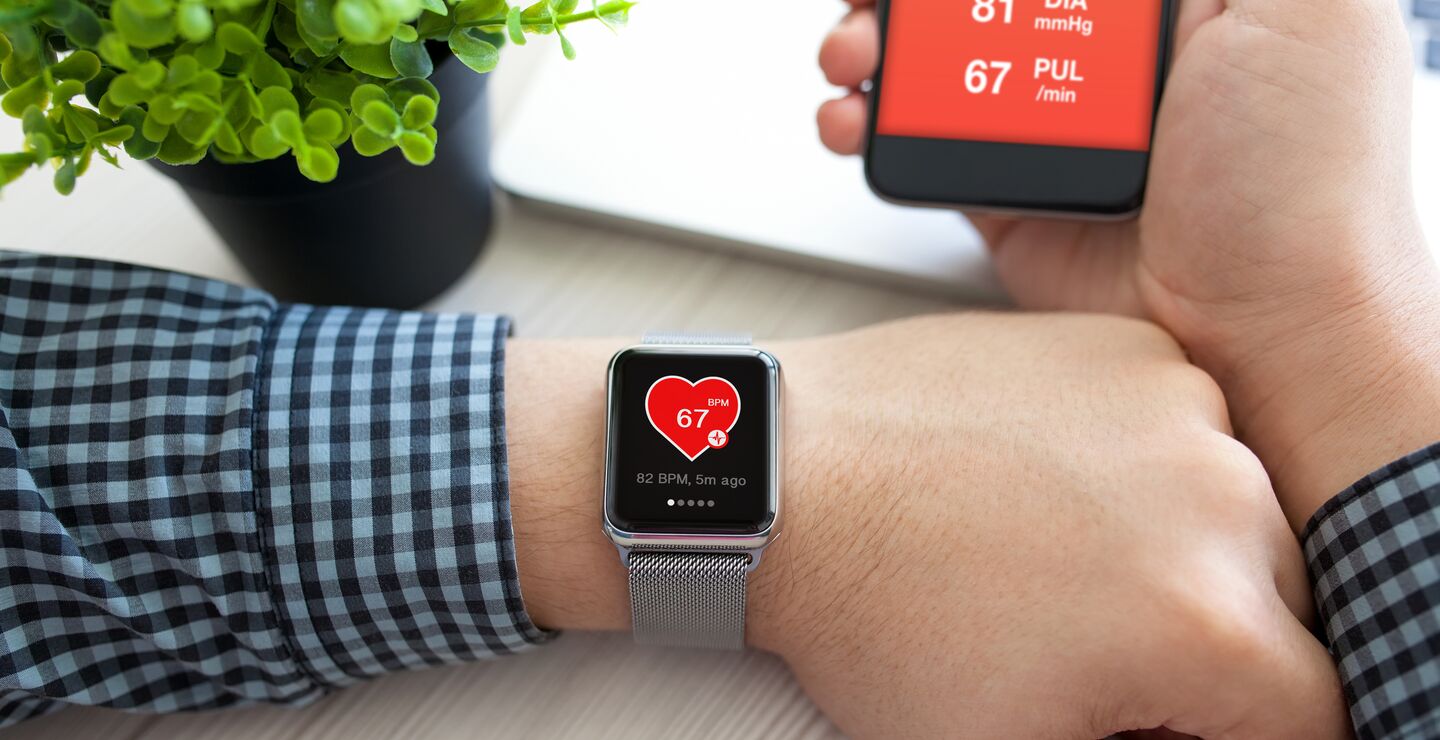 Introducing wearable devices can potentially be a game changer in creating happy, healthy and engaged employees. (Photo: Prykodov)