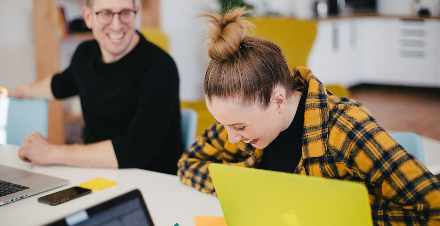 Resultatene viser, på tvers av bransjer, at utviklingsstøtte fra leder bidrar til høyere indre jobbmotivasjon. (Illustrasjonsfoto: You X Ventures on Unsplash)