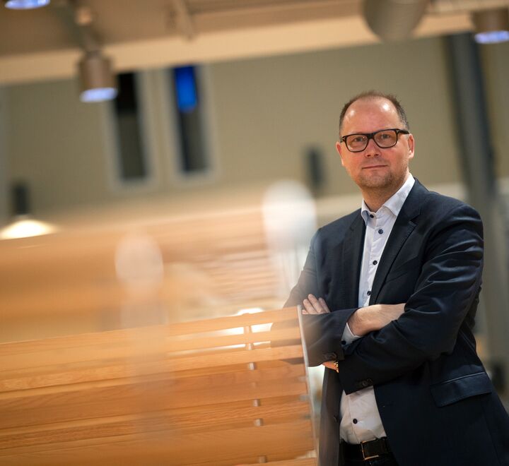 Ikke undervurder betydningen av problemløsingen og kunnskapsdelingen som foregår i og på tvers av praksisfellesskapene under covid-19-pandemien!, skriver Bjørn Erik Mørk.