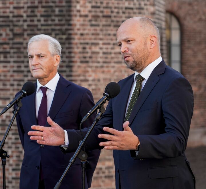 Statsministeren og finansministeren møter pressen før budsjettkonferansen august 2024