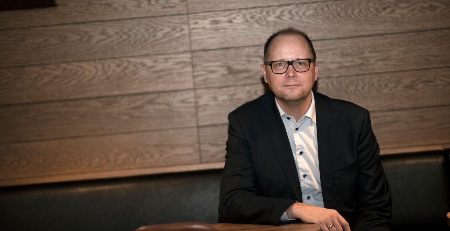 Perspektivtaking er utfordrende, blant annet fordi aktører kan ha ulike agendaer, at konflikter blir dysfunksjonelle eller fordi det er mangel på psykologisk trygghet, sier professor Bjørn Erik Mørk (bildet)