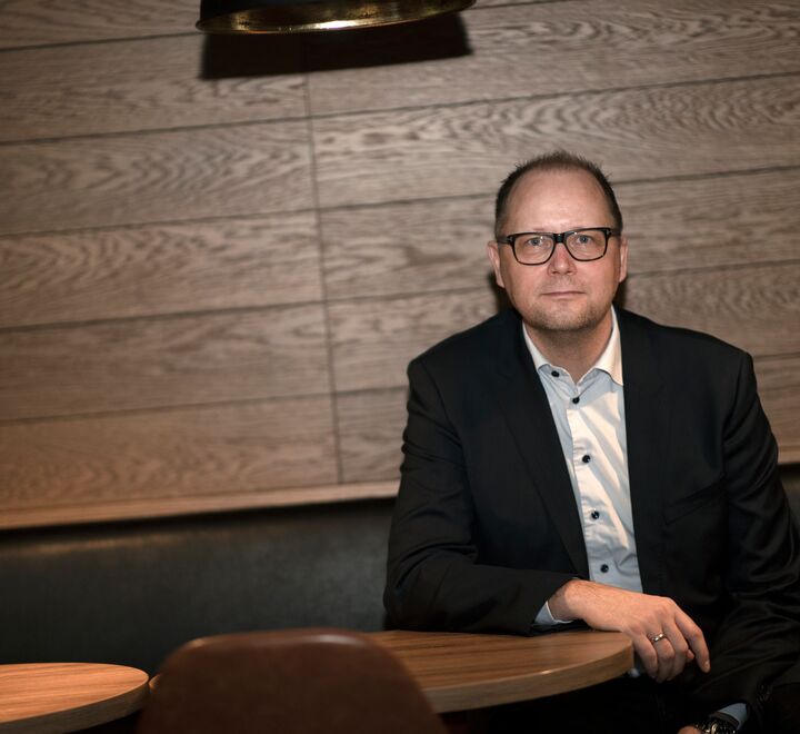 Perspektivtaking er utfordrende, blant annet fordi aktører kan ha ulike agendaer, at konflikter blir dysfunksjonelle eller fordi det er mangel på psykologisk trygghet, sier professor Bjørn Erik Mørk (bildet)